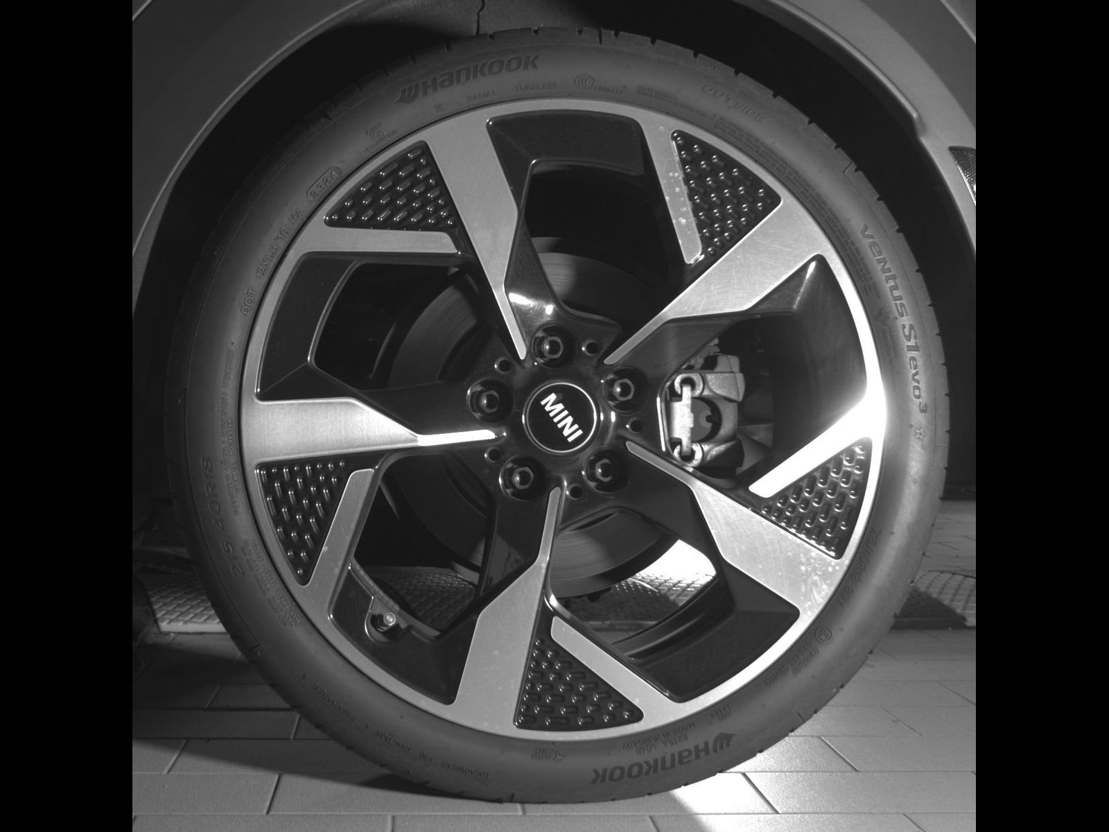 Certified 2025 MINI Cooper S FWD image 25