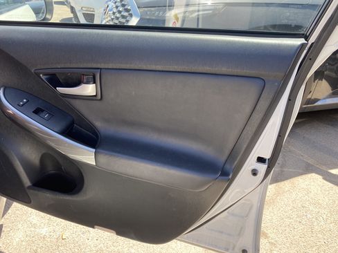 Used 2015 Toyota Prius Persona Series FWD image 19