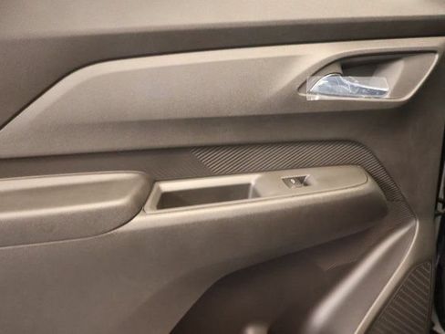 New 2027 Chevrolet Bolt LT w/ Comfort Package FWD image 28
