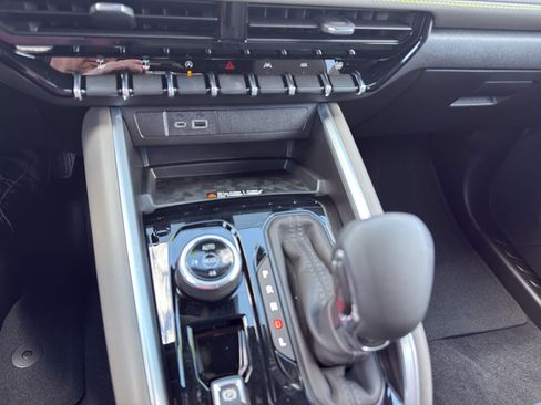 New 2026 Chevrolet Colorado ZR2 w/ Technology Package image 18