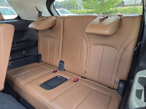 Used 2022 INFINITI QX60 Sensory w/ Vision Package FWD image 11