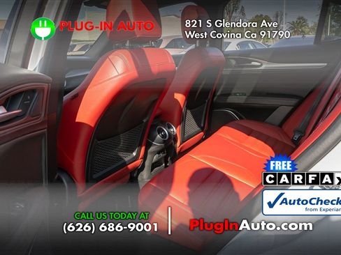 Used 2022 Alfa Romeo Stelvio Veloce image 11