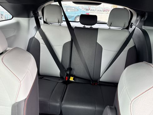 Certified 2024 Toyota Sienna XSE image 25