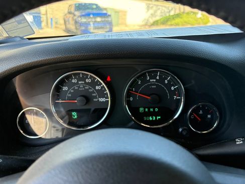 Used 2018 Jeep Wrangler Unlimited Rubicon w/ Connectivity Group AWD/4WD image 20