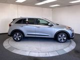 Certified 2022 Kia Niro LXS image 6