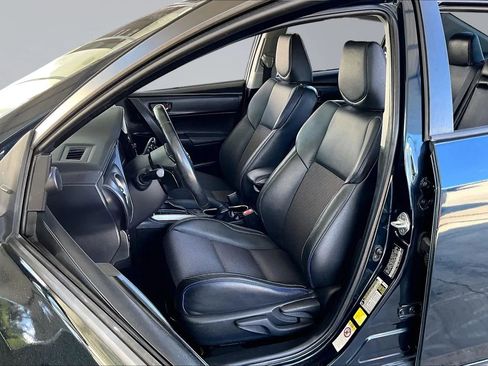 Used 2019 Toyota Corolla SE FWD image 18