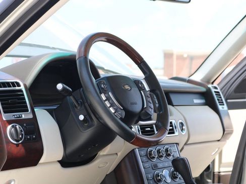 Used 2010 Land Rover Range Rover HSE LUX AWD/4WD image 24