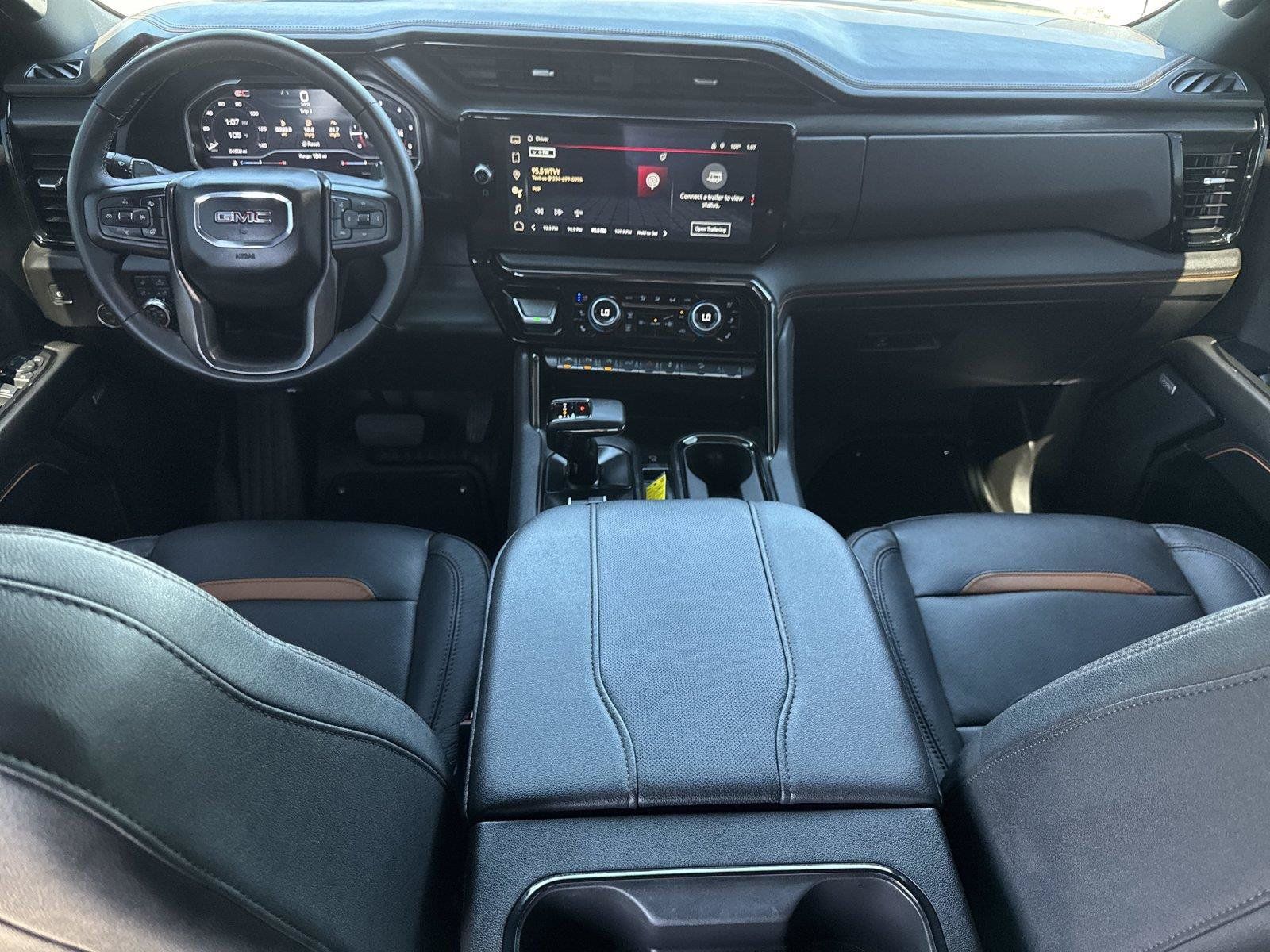 Used 2024 GMC Sierra 1500 AT4 w/ AT4 Preferred Package AWD/4WD image 13