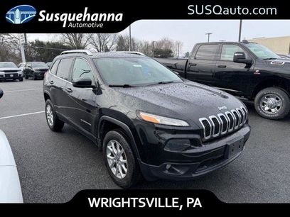 Used 2015 Jeep Cherokee Latitude w/ Comfort/Convenience Group