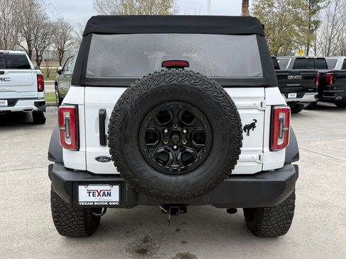 Used 2023 Ford Bronco Wildtrak image 6