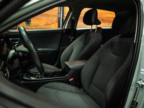 Used 2025 Kia K4 LXS image 9