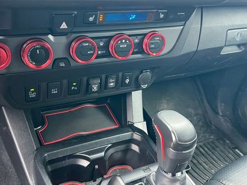 Used 2019 Toyota Tacoma TRD Pro AWD/4WD image 16