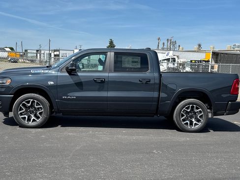 New 2026 RAM 1500 Laramie AWD/4WD image 6