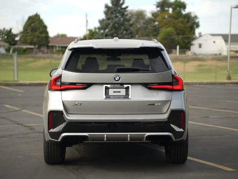 New 2026 BMW X1 xDrive28i w/ Technology Package AWD/4WD image 5