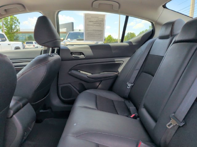 Used 2022 Nissan Altima 2.5 SR FWD image 28