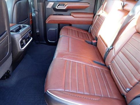 Used 2022 GMC Sierra 1500 Denali Ultimate AWD/4WD image 9