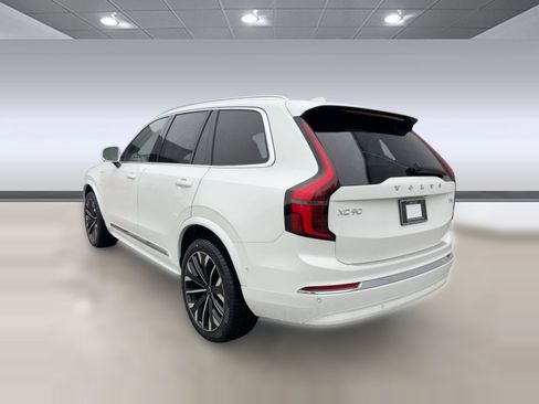 New 2026 Volvo XC90 T8 Ultra w/ Protection Package Premier AWD/4WD image 3