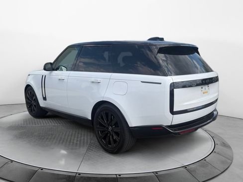 Certified 2025 Land Rover Range Rover Autobiography image 5