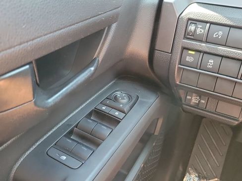 Certified 2025 Toyota Tacoma SR5 RWD image 19