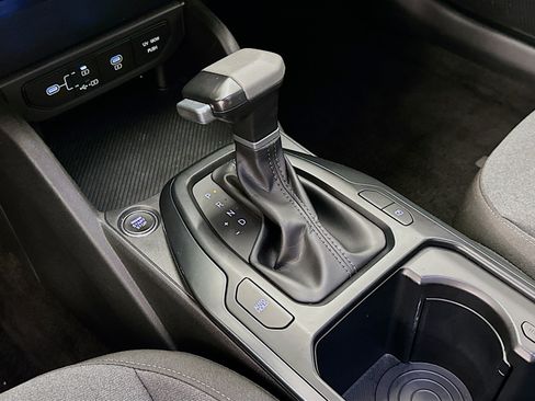 Used 2025 Kia K4 FWD image 25