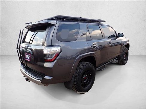 Used 2017 Toyota 4Runner TRD Off-Road Premium AWD/4WD image 4