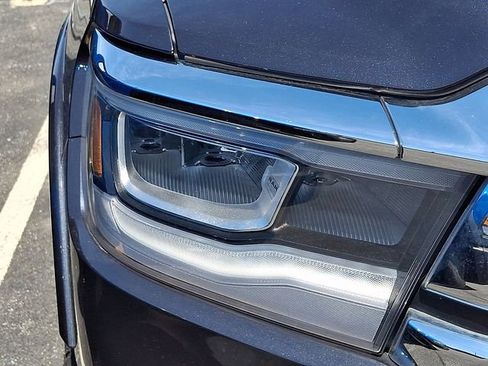 Used 2020 RAM 1500 Laramie AWD/4WD image 7