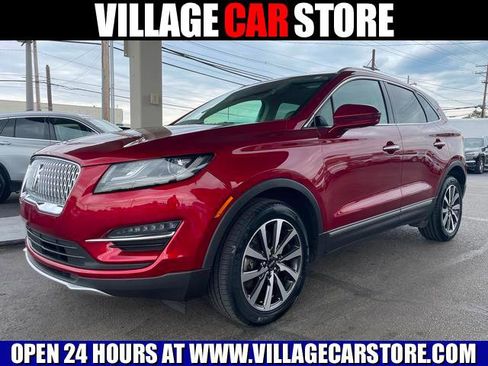 Used 2019 Lincoln MKC Reserve w/ MKC Climate Package AWD/4WD image 1