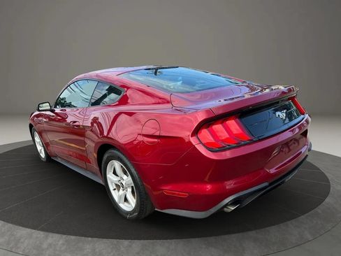 Used 2018 Ford Mustang Coupe RWD image 7