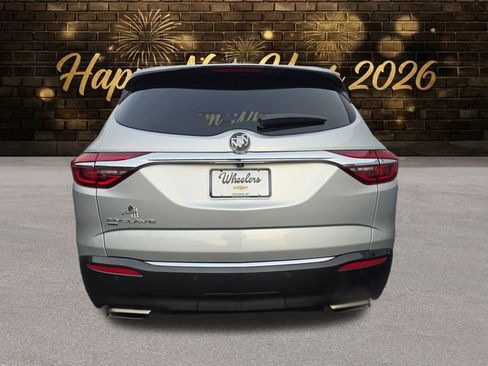 Used 2020 Buick Enclave Essence w/ Sound and Sites Package image 4