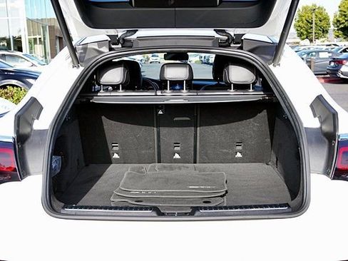 Used 2023 Mercedes-Benz GLC 300 4MATIC Coupe image 14