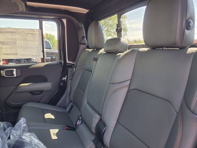 New 2026 Jeep Gladiator Mojave AWD/4WD image 15