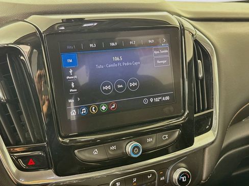Used 2020 Chevrolet Traverse LT FWD image 15