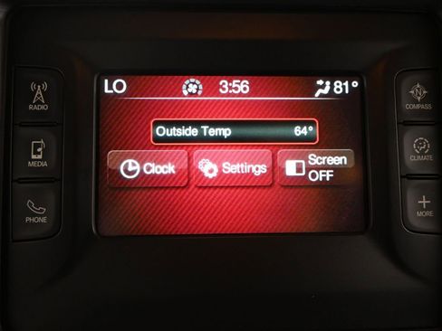 Used 2016 Dodge Challenger R/T RWD image 27