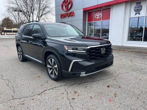 Used 2023 Honda Pilot Elite image 7