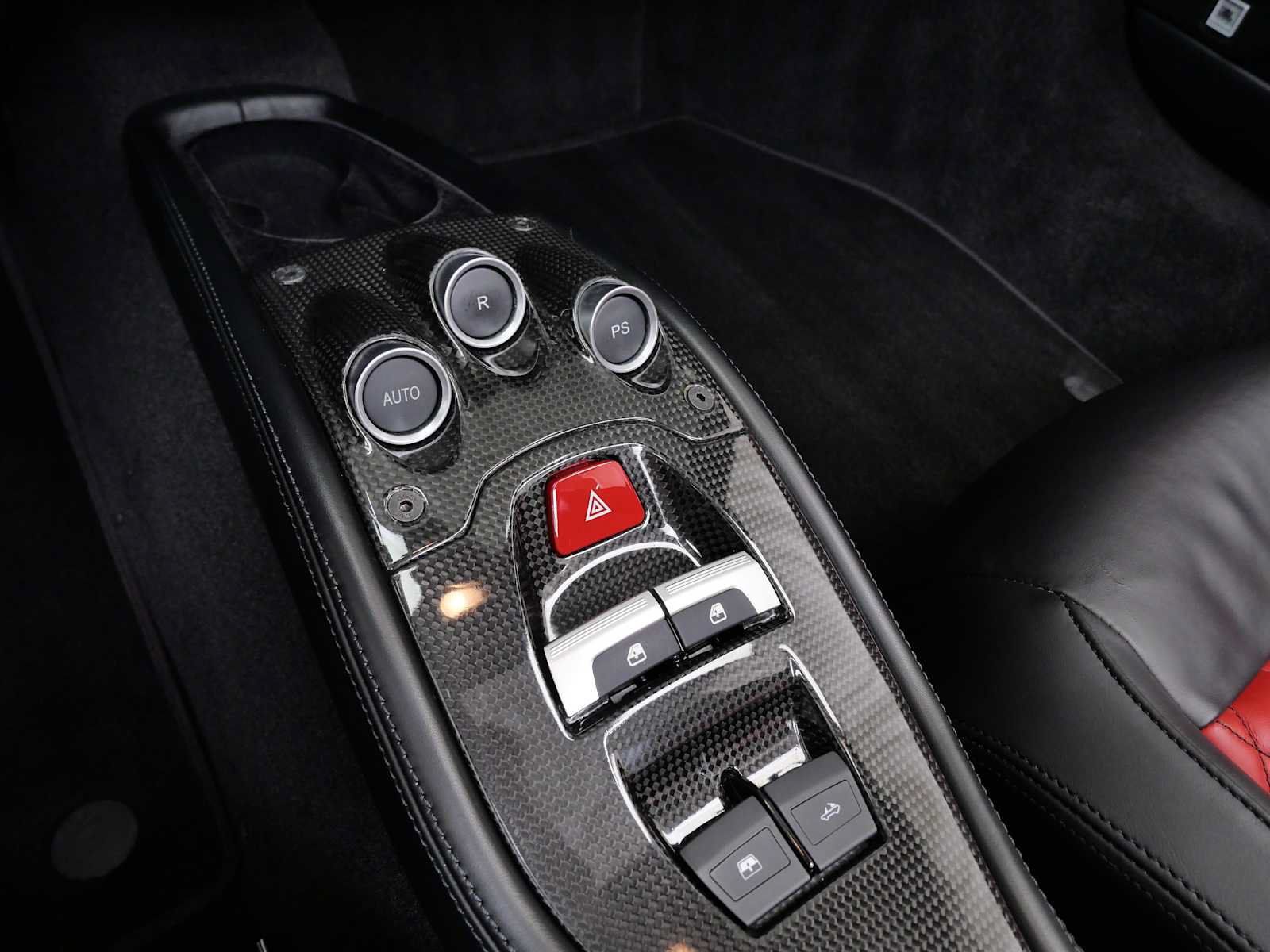 Certified 2013 Ferrari 458 Spider RWD image 22