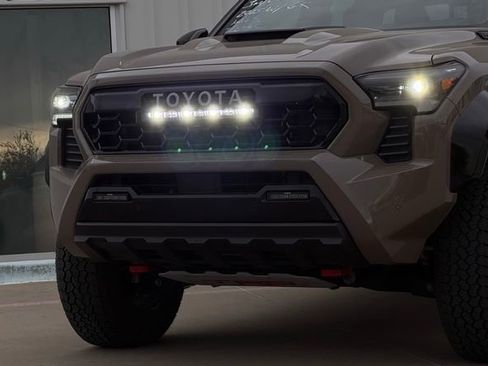 Used 2025 Toyota Tacoma TRD Pro image 18