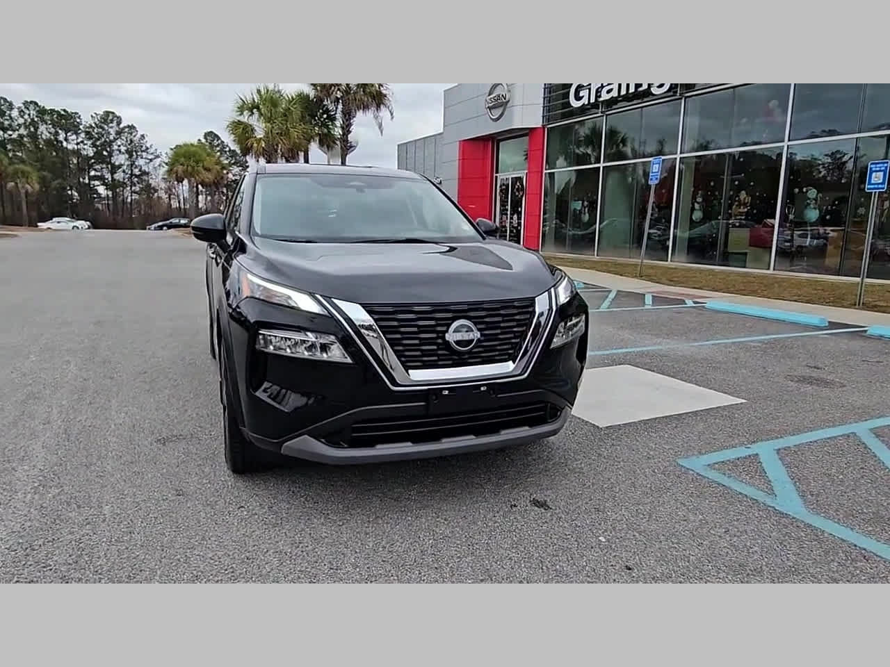 Used 2023 Nissan Rogue SV AWD/4WD image 20