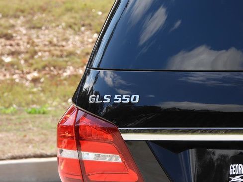 Used 2017 Mercedes-Benz GLS 550 4MATIC image 10