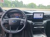 Used 2020 Ford Explorer XLT image 2