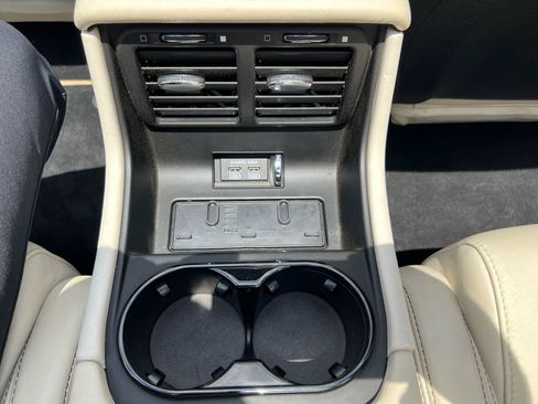 Used 2019 Maserati GranTurismo Sport RWD image 16