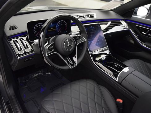 Used 2025 Mercedes-Benz S 580 4MATIC Sedan image 21