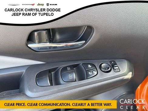 Used 2021 Nissan Kicks SR w/ SR Premium Package image 10