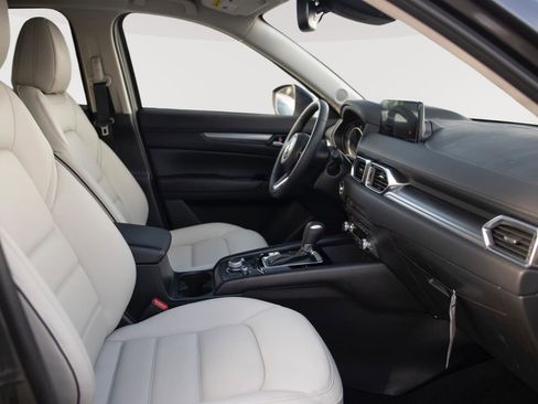 Used 2025 MAZDA CX-5 AWD 2.5 S w/ Preferred Package image 16