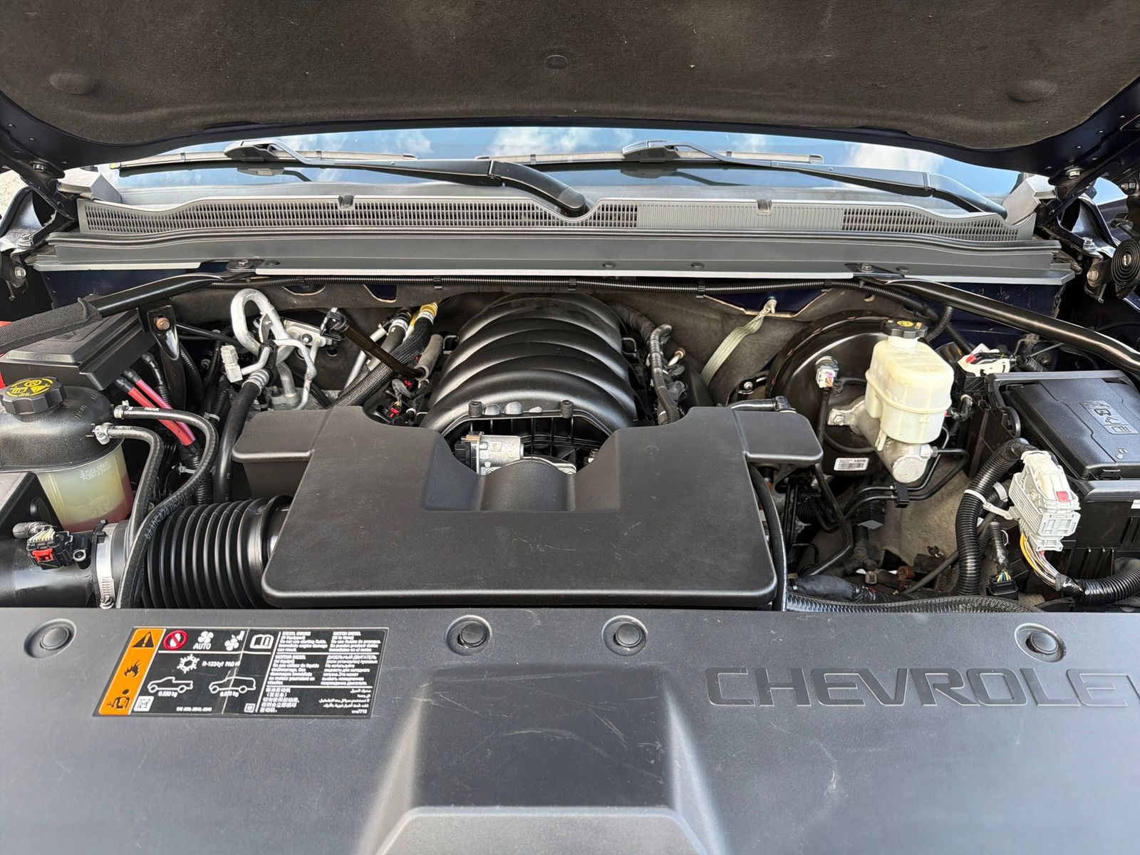 Used 2020 Chevrolet Suburban Premier AWD/4WD image 26