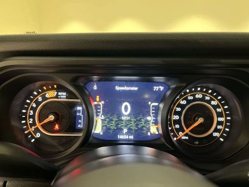 Used 2024 Jeep Wrangler Unlimited Sport AWD/4WD image 11