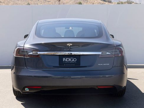 Used 2020 Tesla Model S Long Range Plus image 9