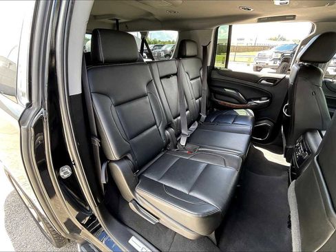 Used 2019 Chevrolet Suburban Premier image 19