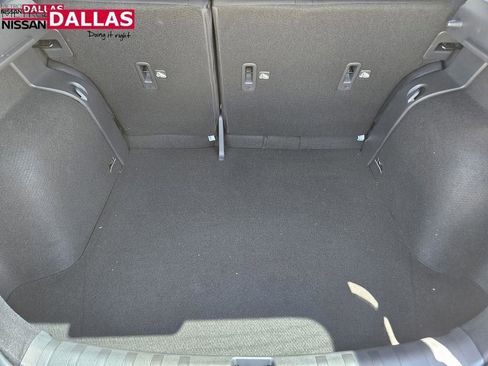 New 2025 Nissan Kicks Play S image 23