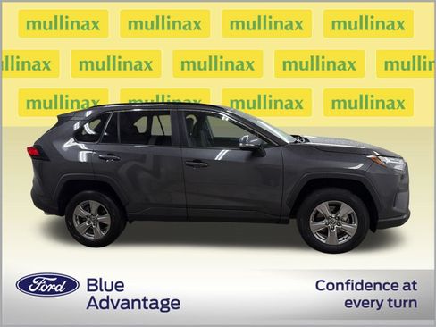 Used 2024 Toyota RAV4 XLE FWD image 2