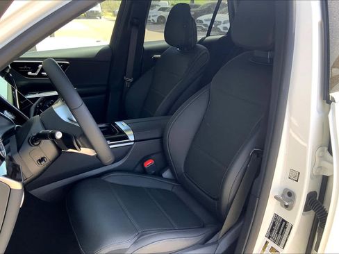 Certified 2025 Mercedes-Benz GLC 300 image 16